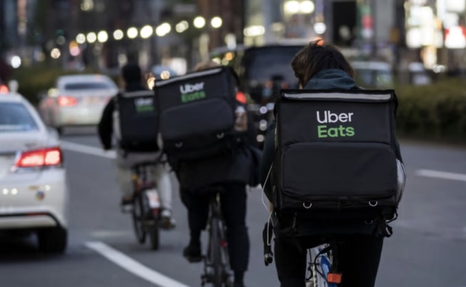 Uber Eats(ウーバーイーツ)の法人業務委託とは？